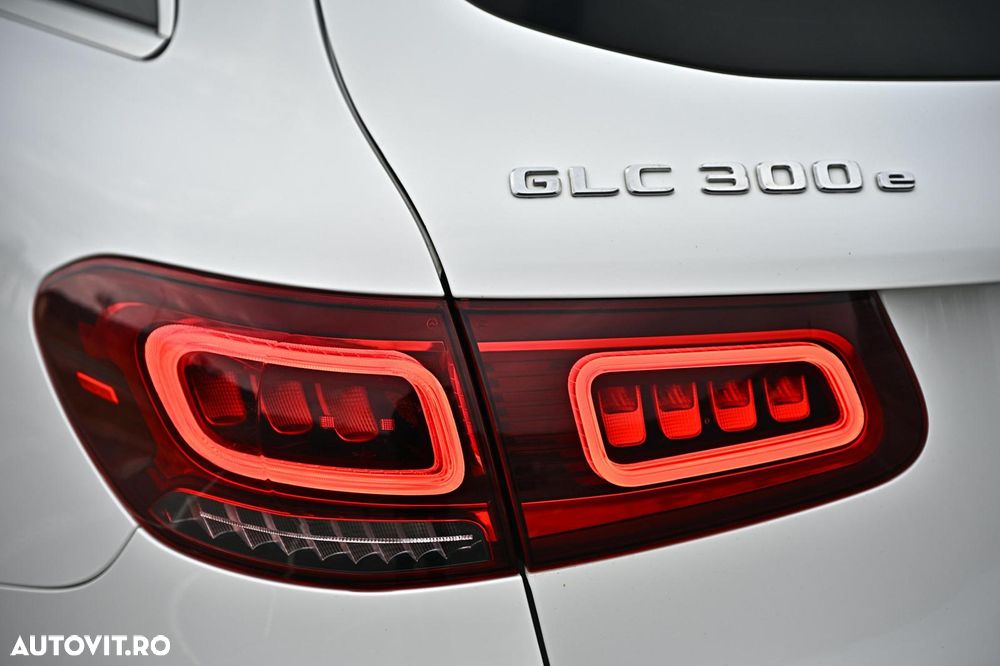 Mercedes-Benz GLC 300 e 4MATIC - 10