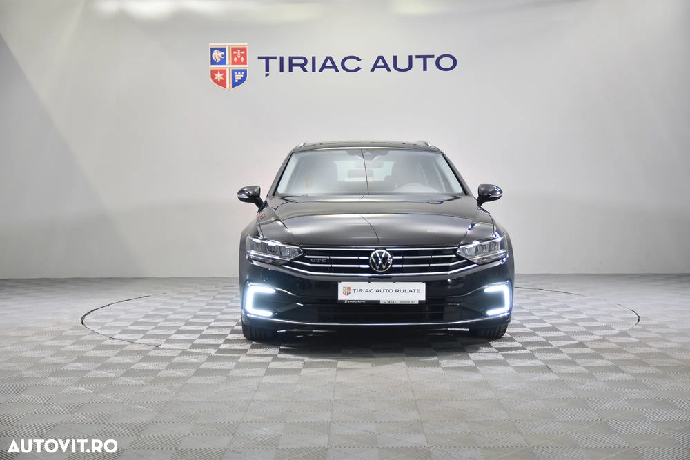 Volkswagen Passat - 8