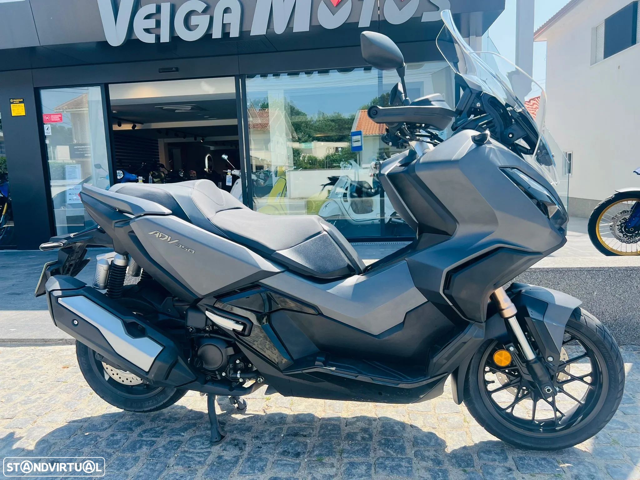 Honda ADV 350 - 1