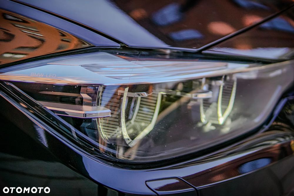 BMW Seria 3 330e iPerformance Advantage - 13