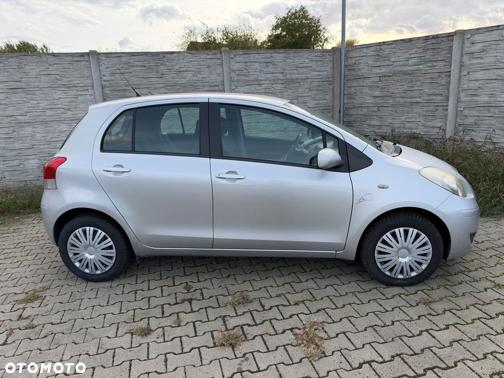 Toyota Yaris 1.0 VVT-i Luna - 15