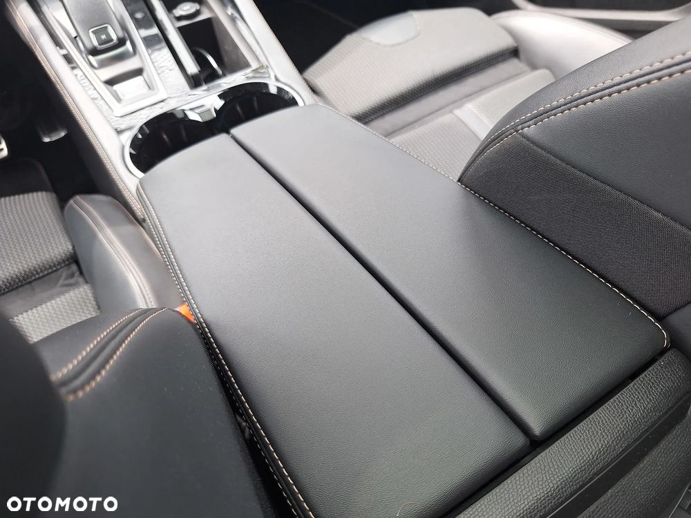 Peugeot 508 2.0 BlueHDi GT Line S&S EAT8 - 32
