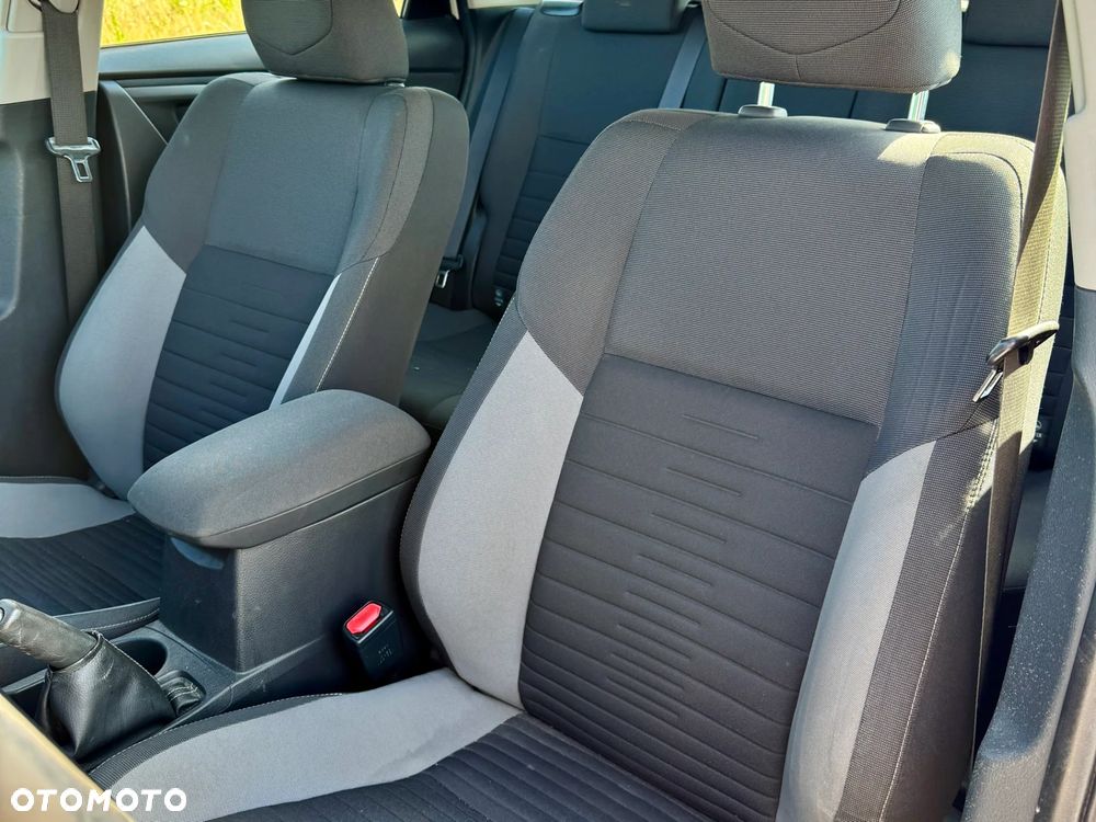 Toyota Auris 1.6 Premium - 13