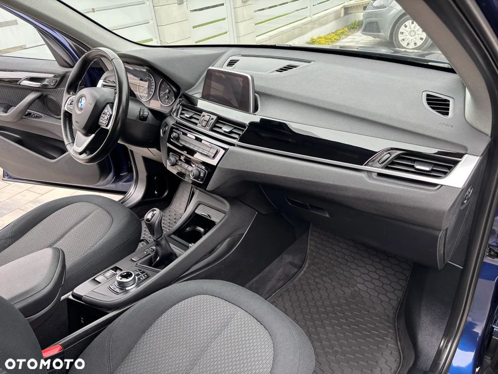 BMW X1 sDrive18d Advantage - 28