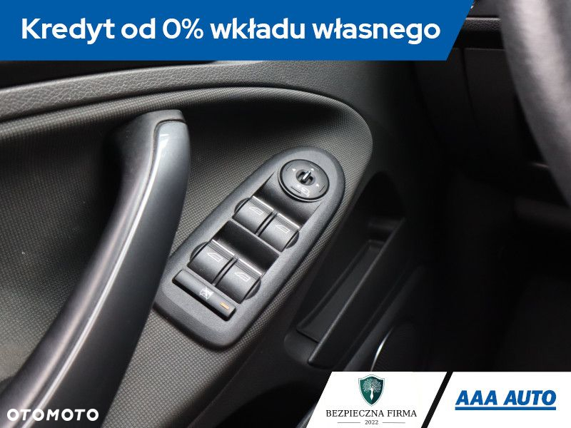 Ford Kuga - 13