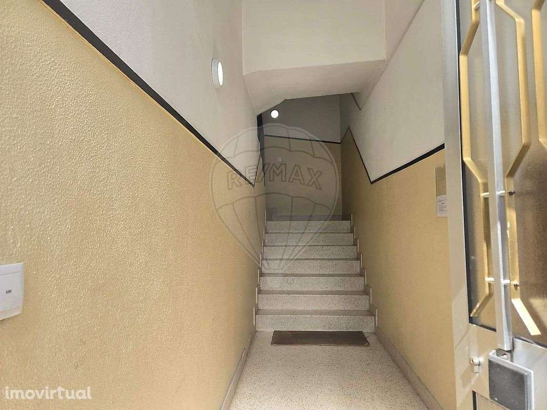 Apartamento T3 para arrendamento - Grande imagem: 2/19