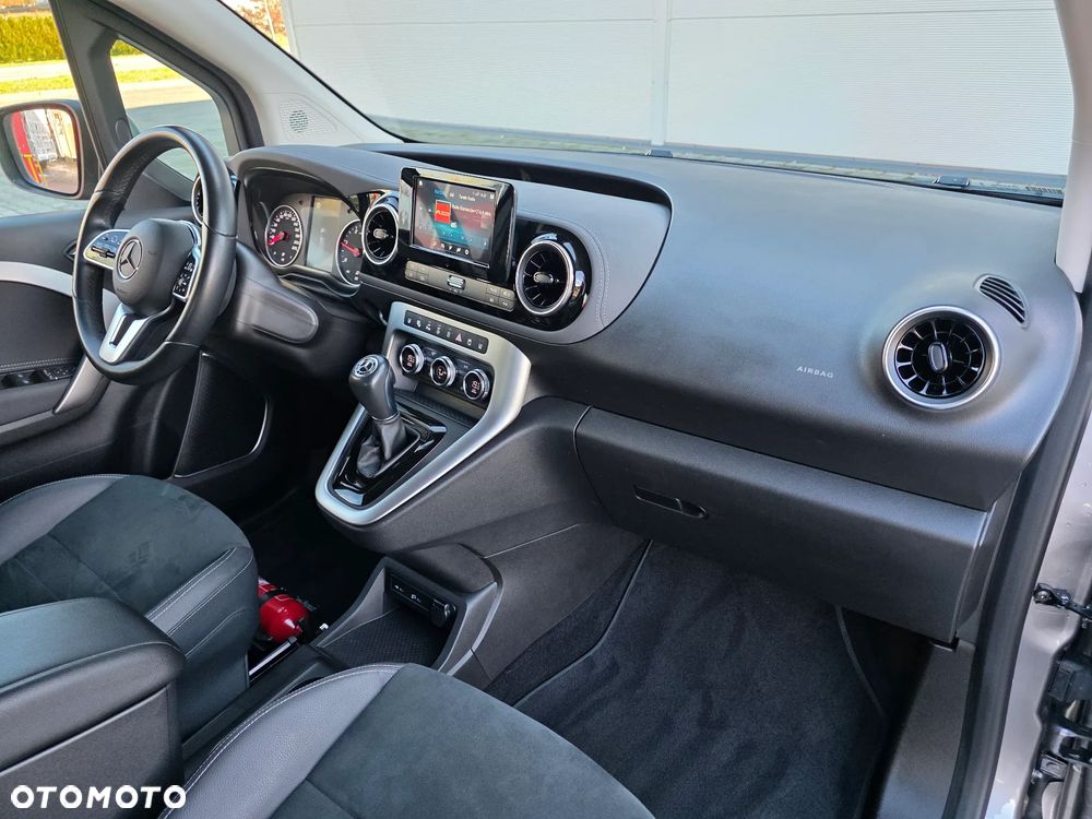 Mercedes-Benz Klasa T 180 d Progressive - 17