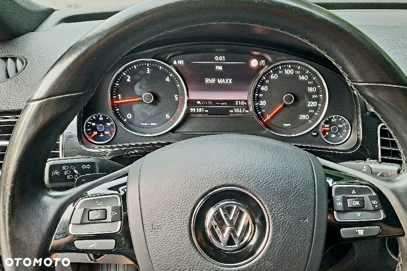 Volkswagen Touareg 3.0 V6 TDI BMT Business Line - 12