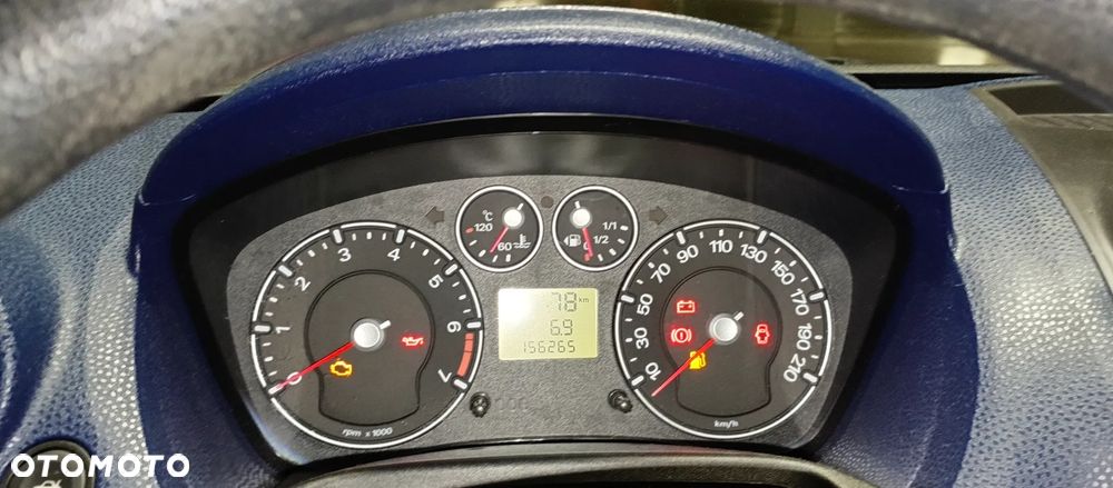 Ford Fiesta ver-1-3-ambiente - 7