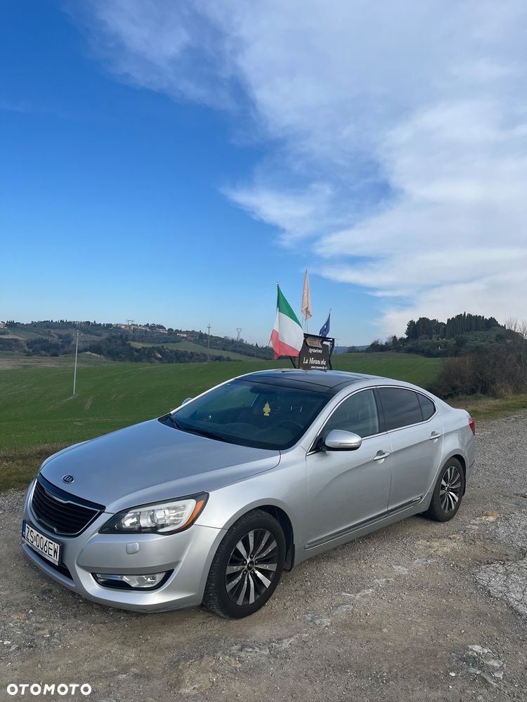 Kia Cadenza - 12