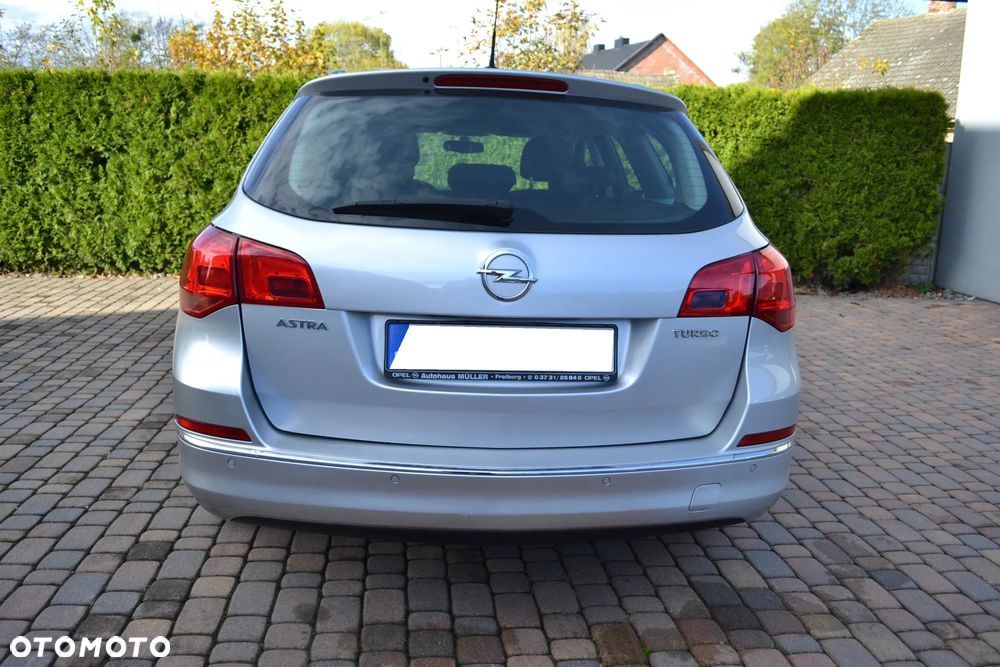 Opel Astra 1.4 T Cosmo EU6 - 5
