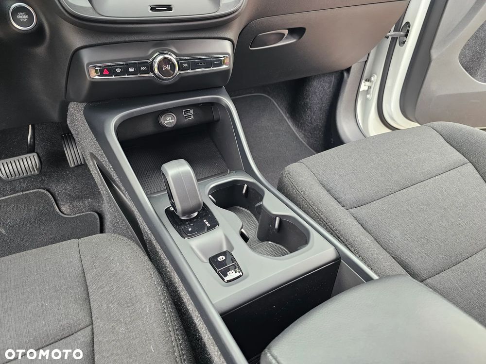Volvo XC 40 T3 Momentum - 20