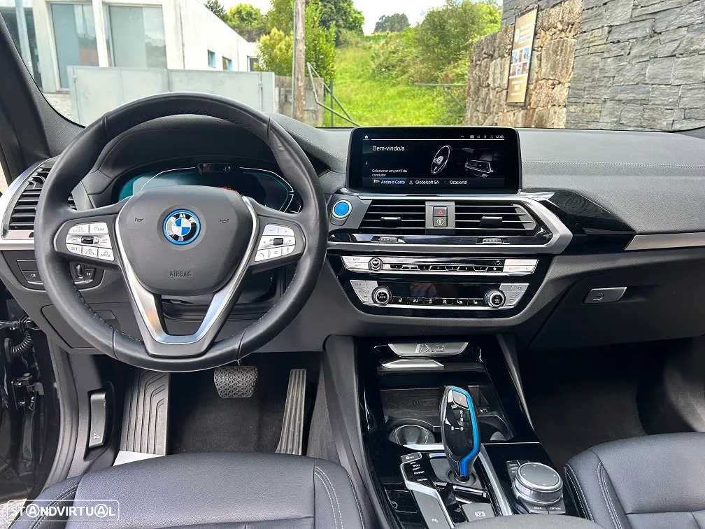 BMW iX3 M Sport Inspiring - 13