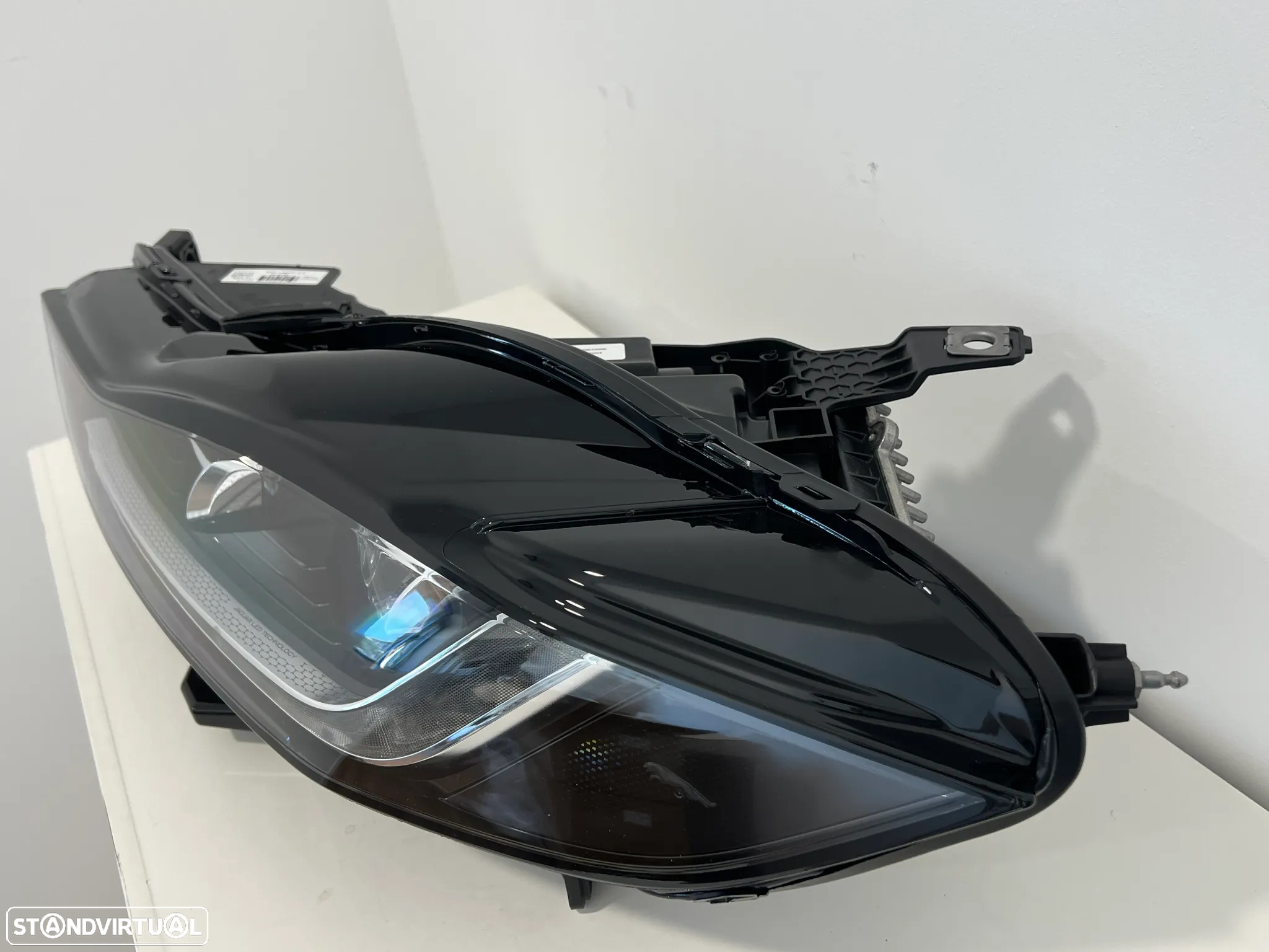 Farol Otica Jaguar XE Full LED Original Esquerdo - 2