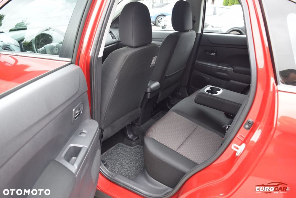 Mitsubishi ASX - 17
