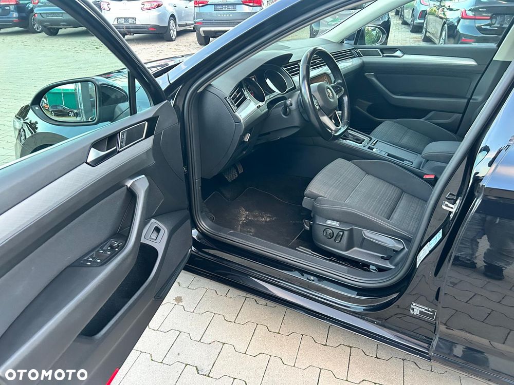 Volkswagen Passat 1.5 TSI OPF DSG Comfortline - 20