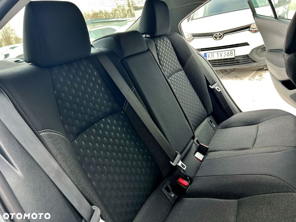 Toyota Corolla 1.8 Hybrid Comfort - 17