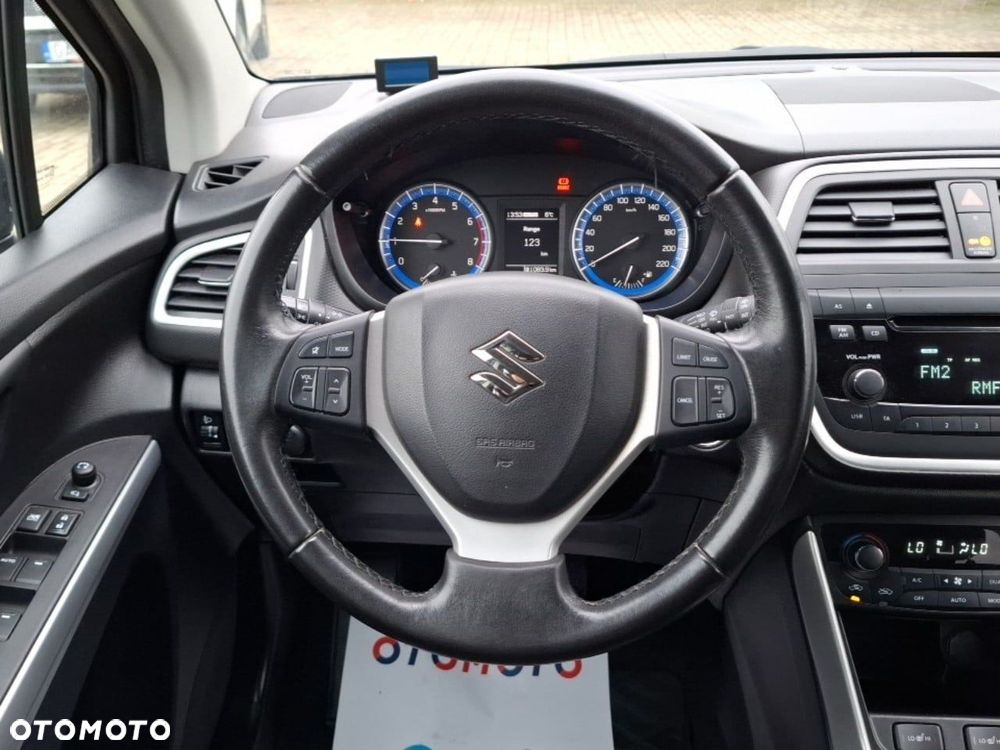 Suzuki SX4 S-Cross 1.6 Premium 4WD - 9