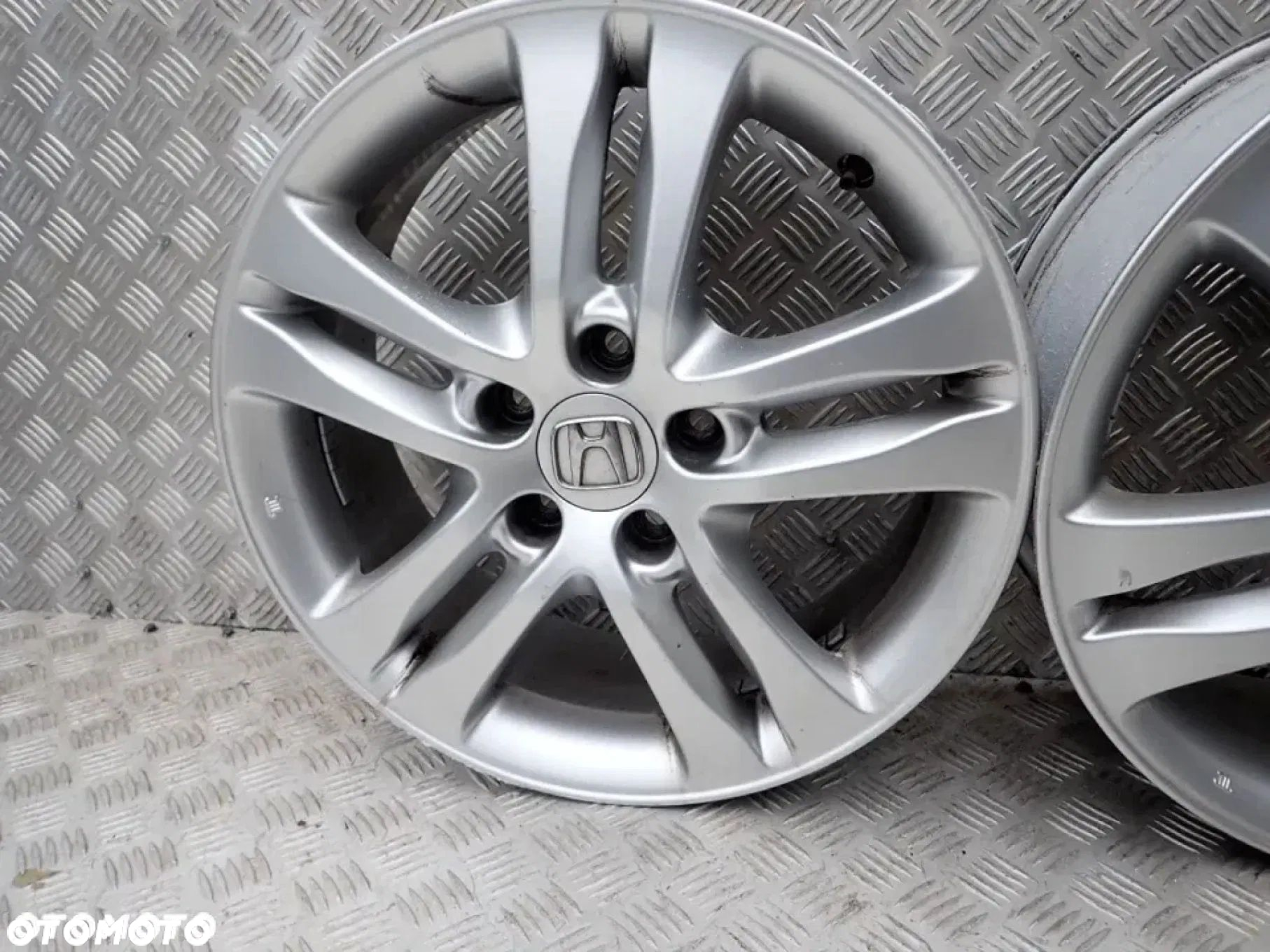 FELGI ALUMINIOWE HONDA 5x114,3 6,5x17 - 4