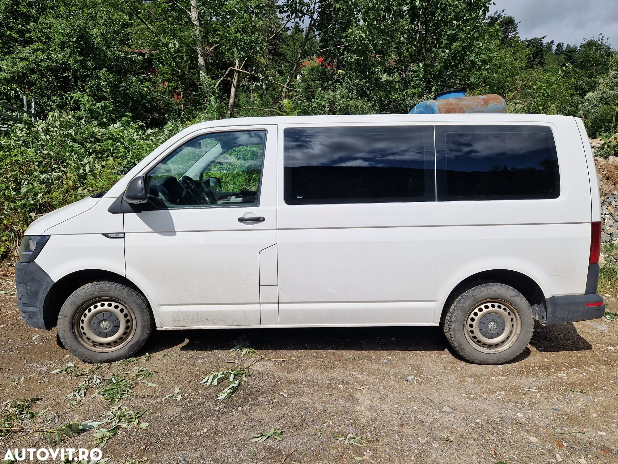Volkswagen Transporter - 2