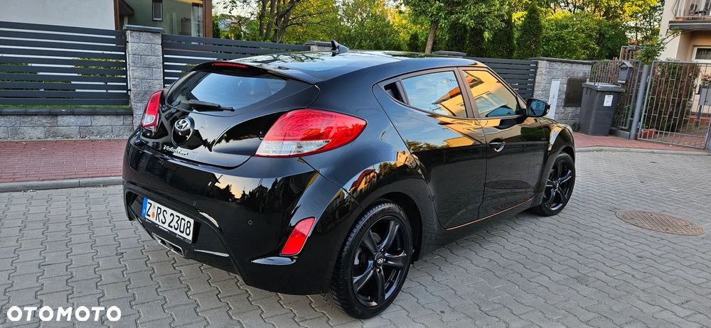 Hyundai Veloster 1.6 Premium - 12