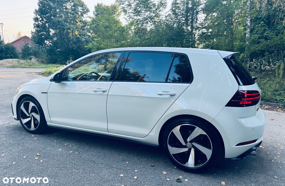 Volkswagen Golf GTI (BlueMotion Technology) - 4