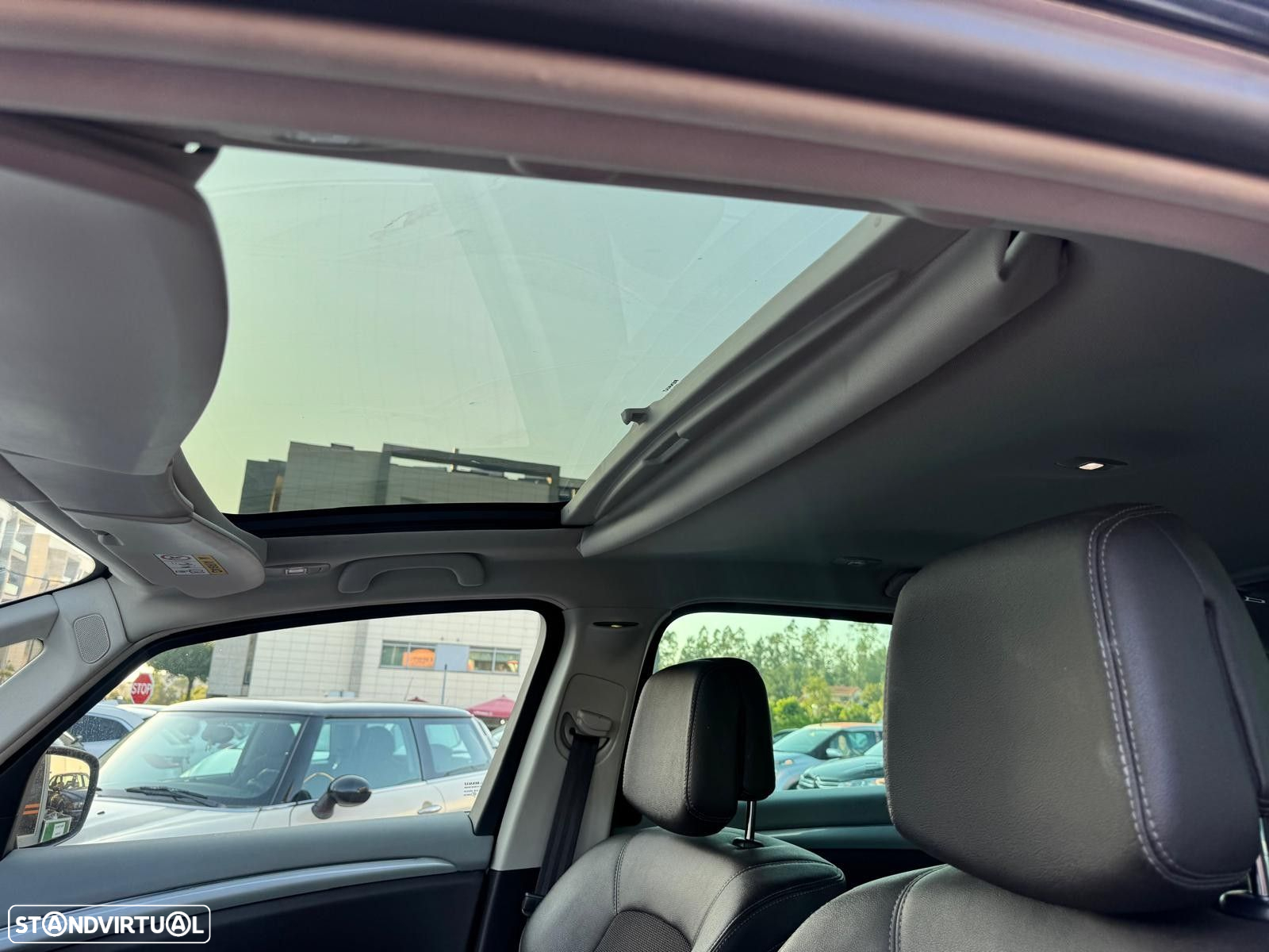 Renault Espace 1.6 dCi Initiale Paris EDC - 11