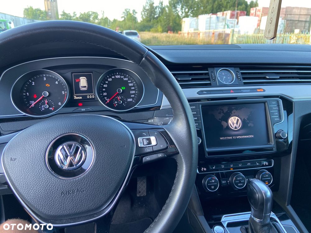Volkswagen Passat 2.0 TDI BMT Highline DSG - 13