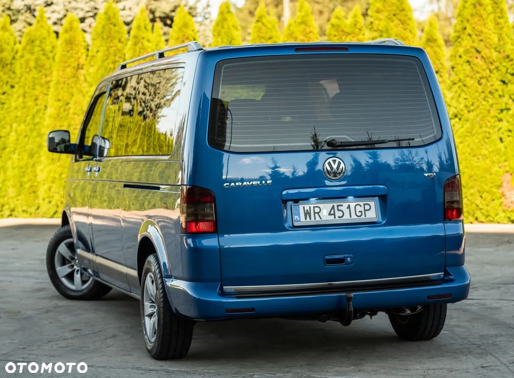 Volkswagen Caravelle - 8