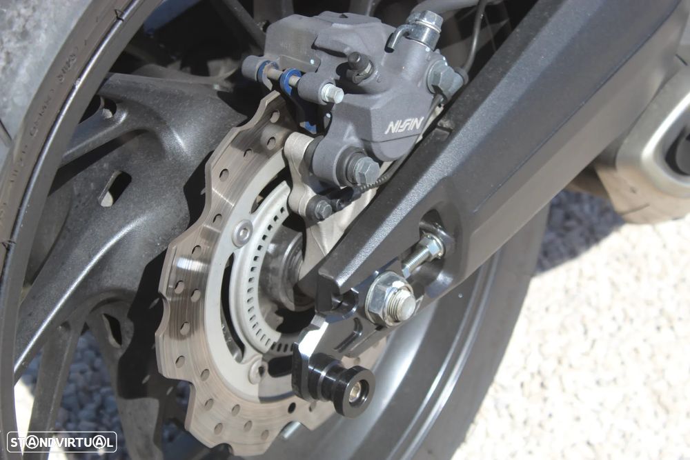 Honda CB 650 FA OFERTA TOP CASE FAZEMOS FINANCIAMENTO - 12