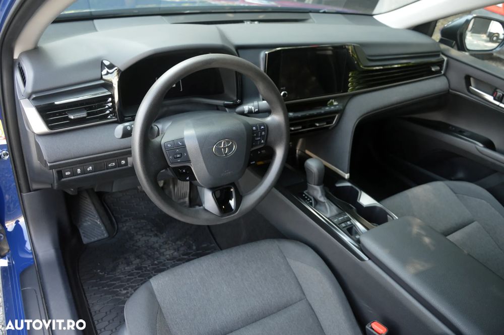Toyota Camry Business Edition - 23