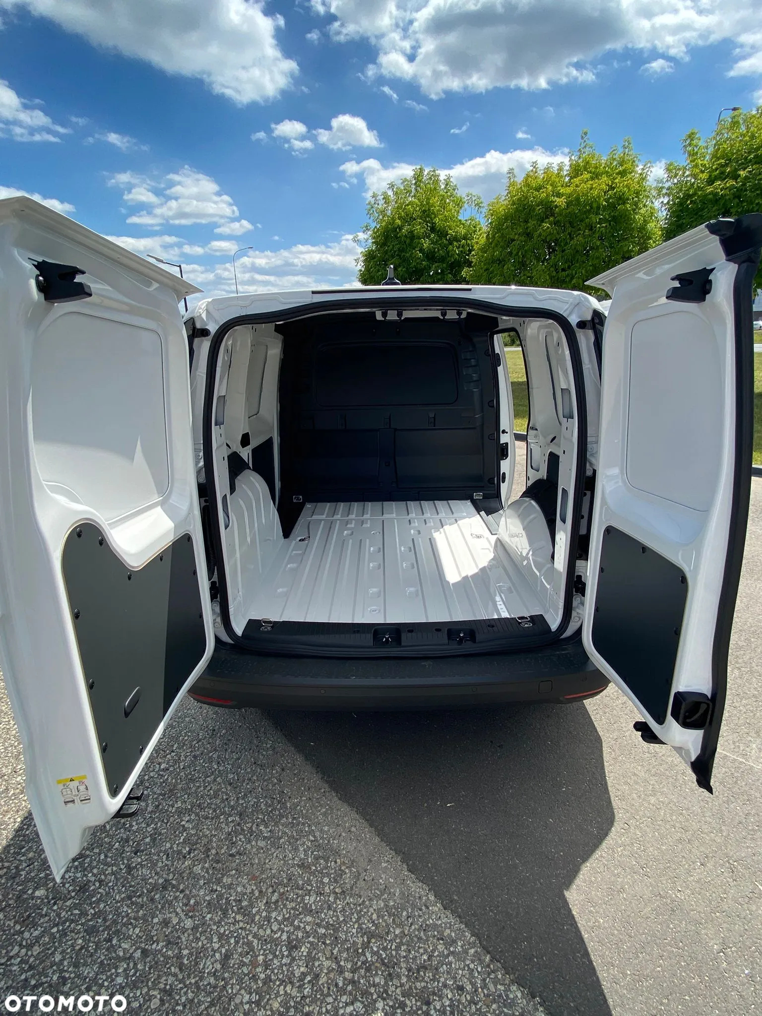 Volkswagen Caddy - 7