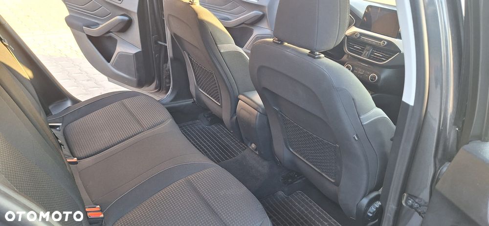 Ford Focus 1.0 EcoBoost Connected - 6