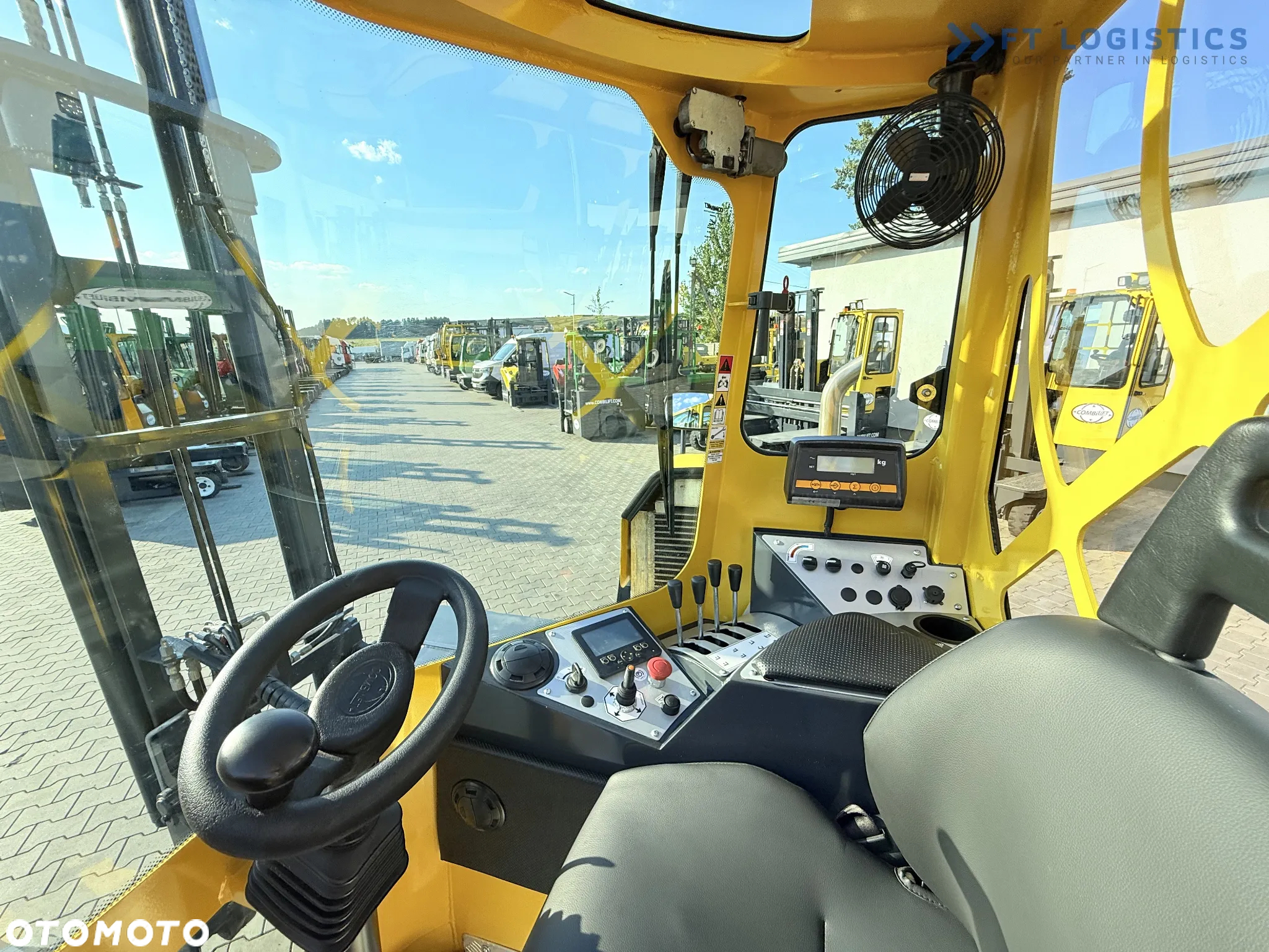 Combilift C5000 / DIESEL / TRIPLEX 6000MM / WOLNY SKOK / POZYCJONER WIDEŁ / WBUDOWANA WAGA / OGRZEWANIE / PEŁNA KABINA / STAN IDEALNY / zeroka oferta wózków czterokierunkowych i bocznych, dopasowanych do różnorodnych potrzeb i zastosowań - 37