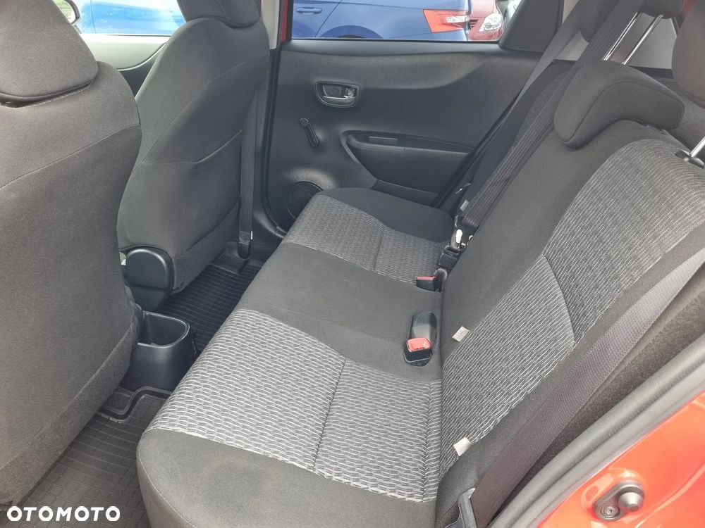 Toyota Yaris 1.33 Premium EU6 - 15