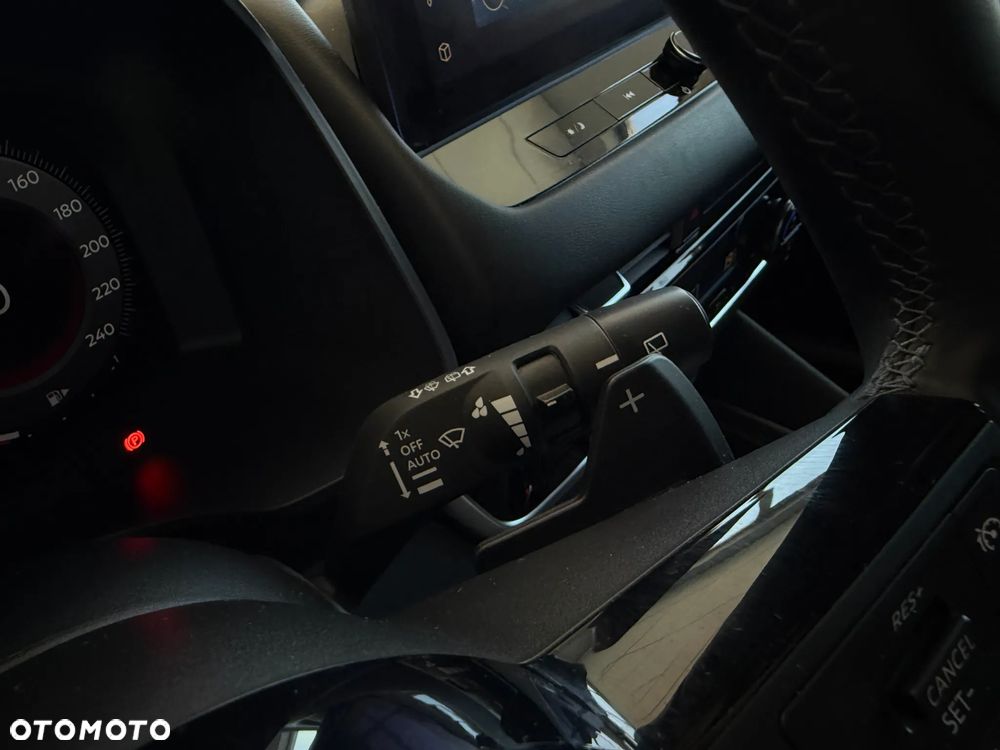 Nissan Qashqai 1.3 DIG-T MHEV N-Connecta Xtronic - 21