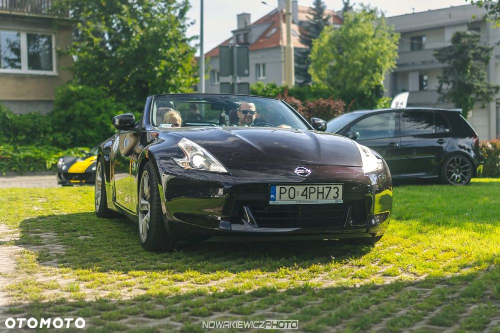 Nissan 370 Z 3.7 V6 Platinum - 4