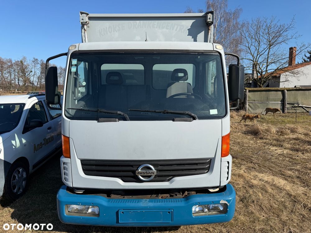 Nissan Atleon - 1