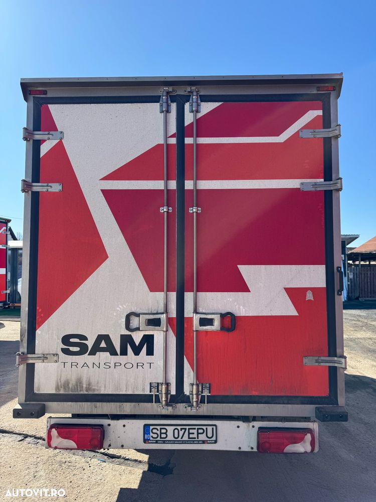 Mercedes-Benz Sprinter - 3