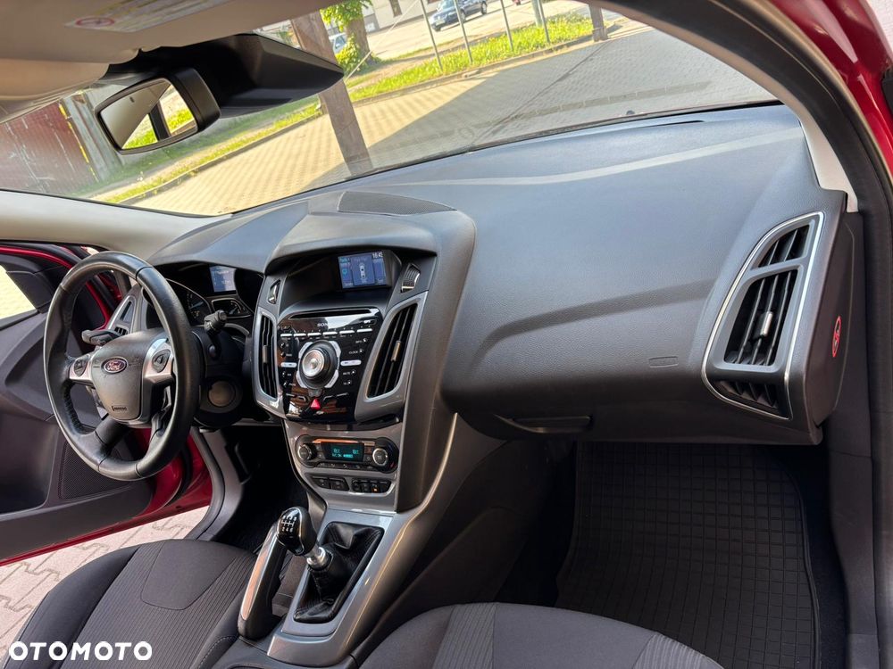 Ford Focus 1.6 EcoBoost Start-Stopp-System Titanium - 28