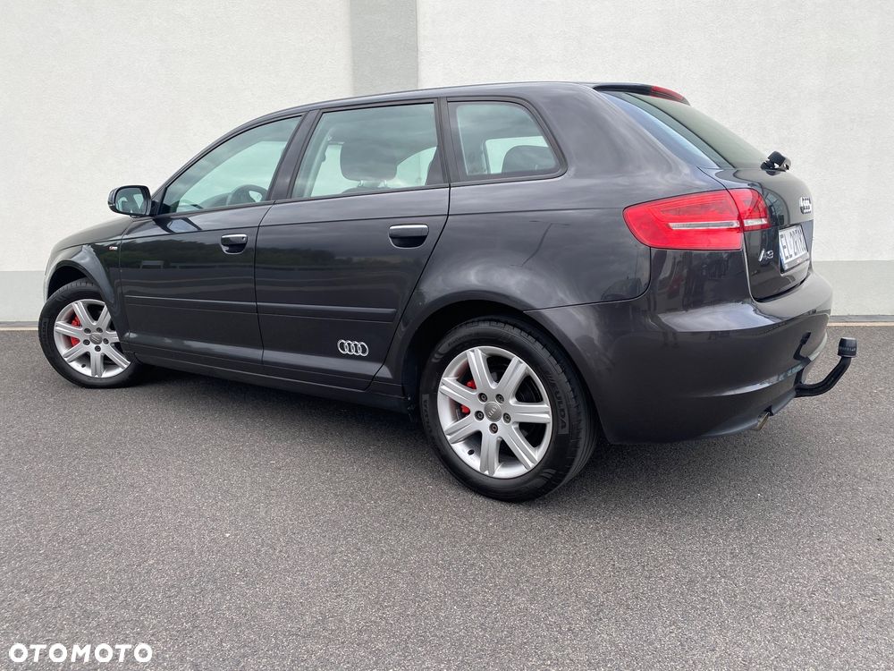 Audi A3 Sportback 2.0 TDI Ambiente - 11