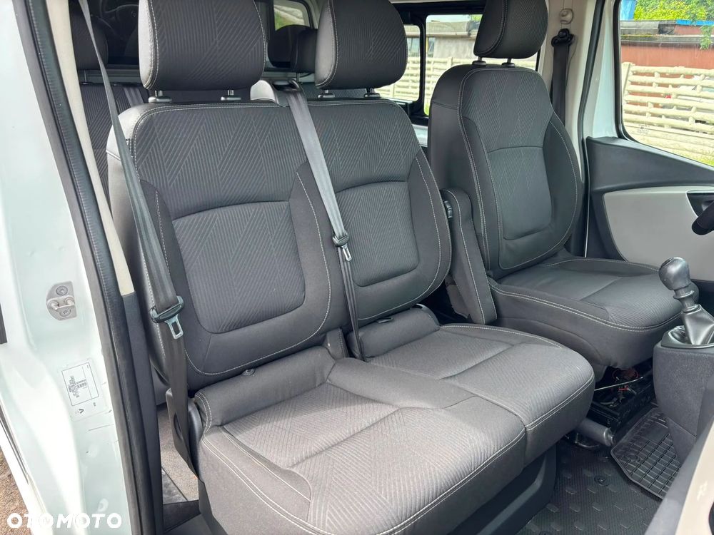 Renault Trafic - 12