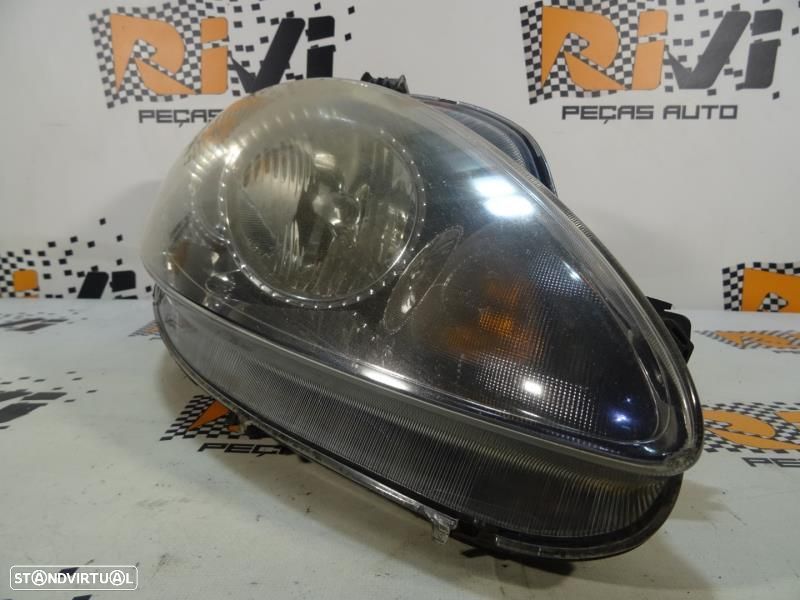 Ótica / Farol Direito Seat Altea (5P1)  5P2941006d / 89315821S / 5P2 9 - 2