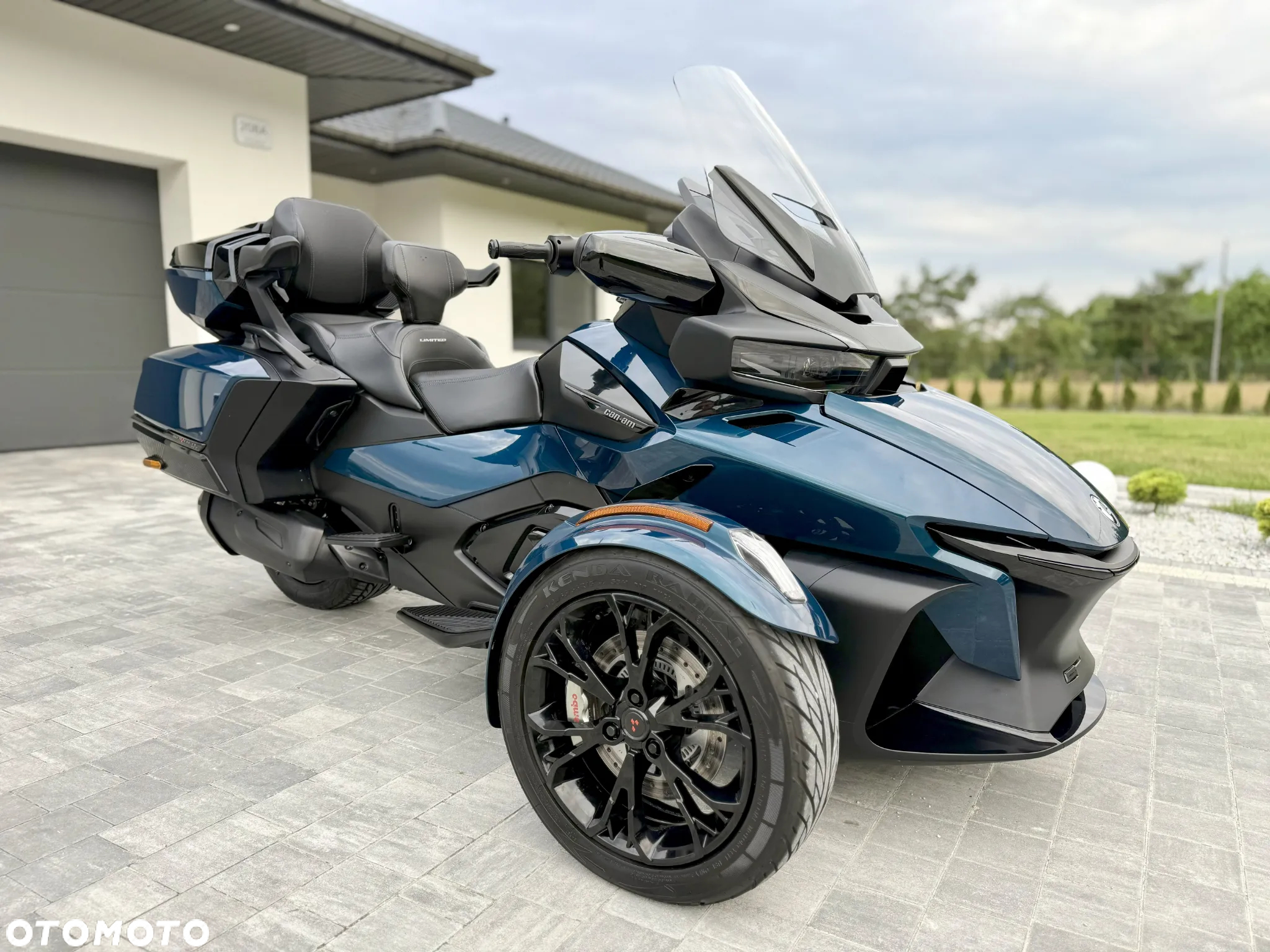 Can-Am Spyder - 38