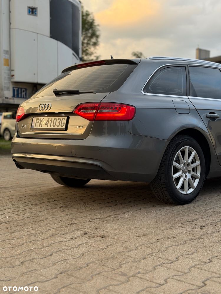 Audi A4 Avant - 8