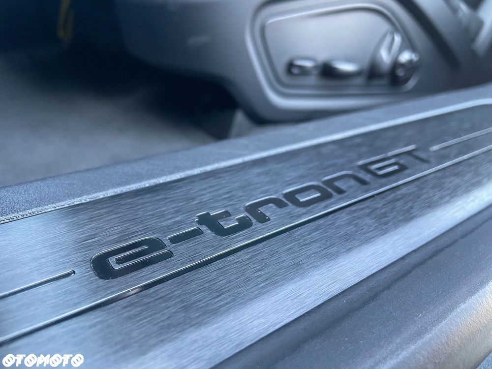 Audi e-tron GT 60 93kWh Quattro - 38