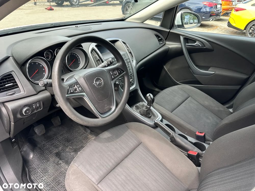 Opel Astra - 11