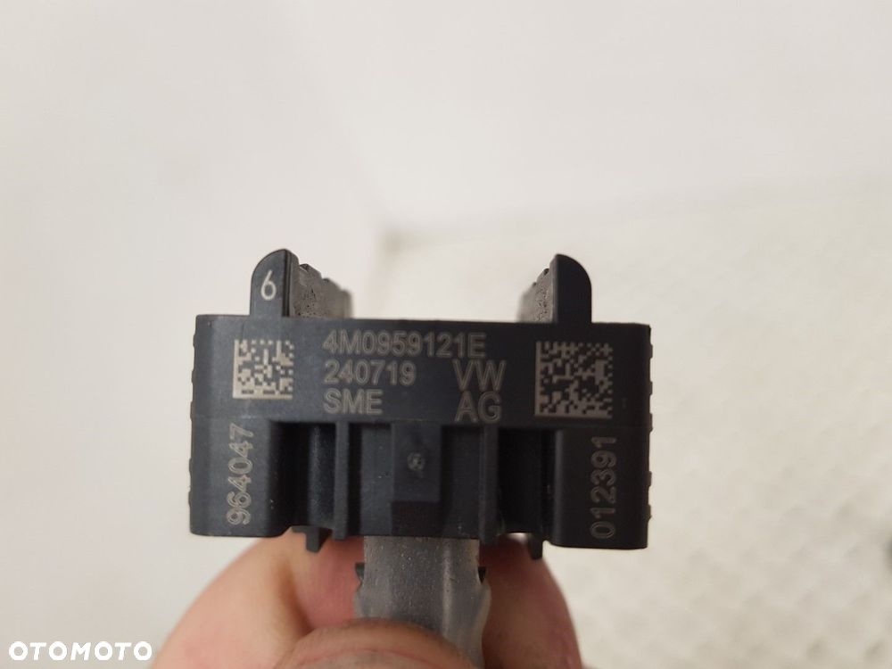 CZUJNIK OCHRONY PIESZYCH VW TOUAREG III AUDI Q7 II 2 4M0 4M0959121E - 3