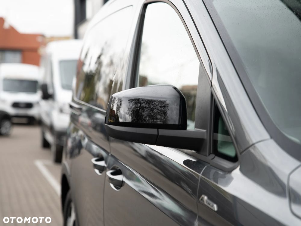 Ford Tourneo Connect - 12