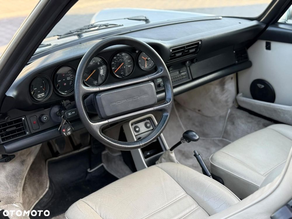 Porsche 911 - 16